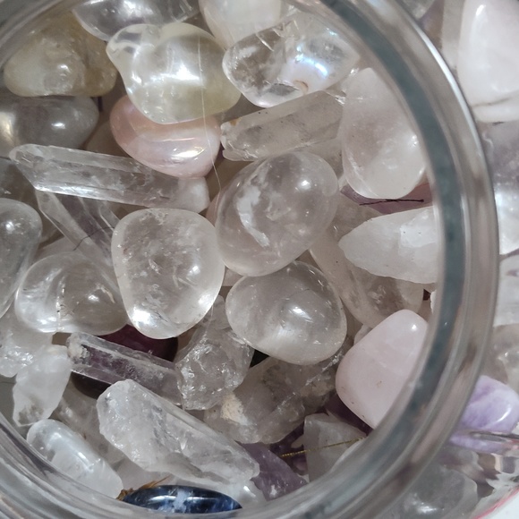 Crystals - Picture 3 of 10